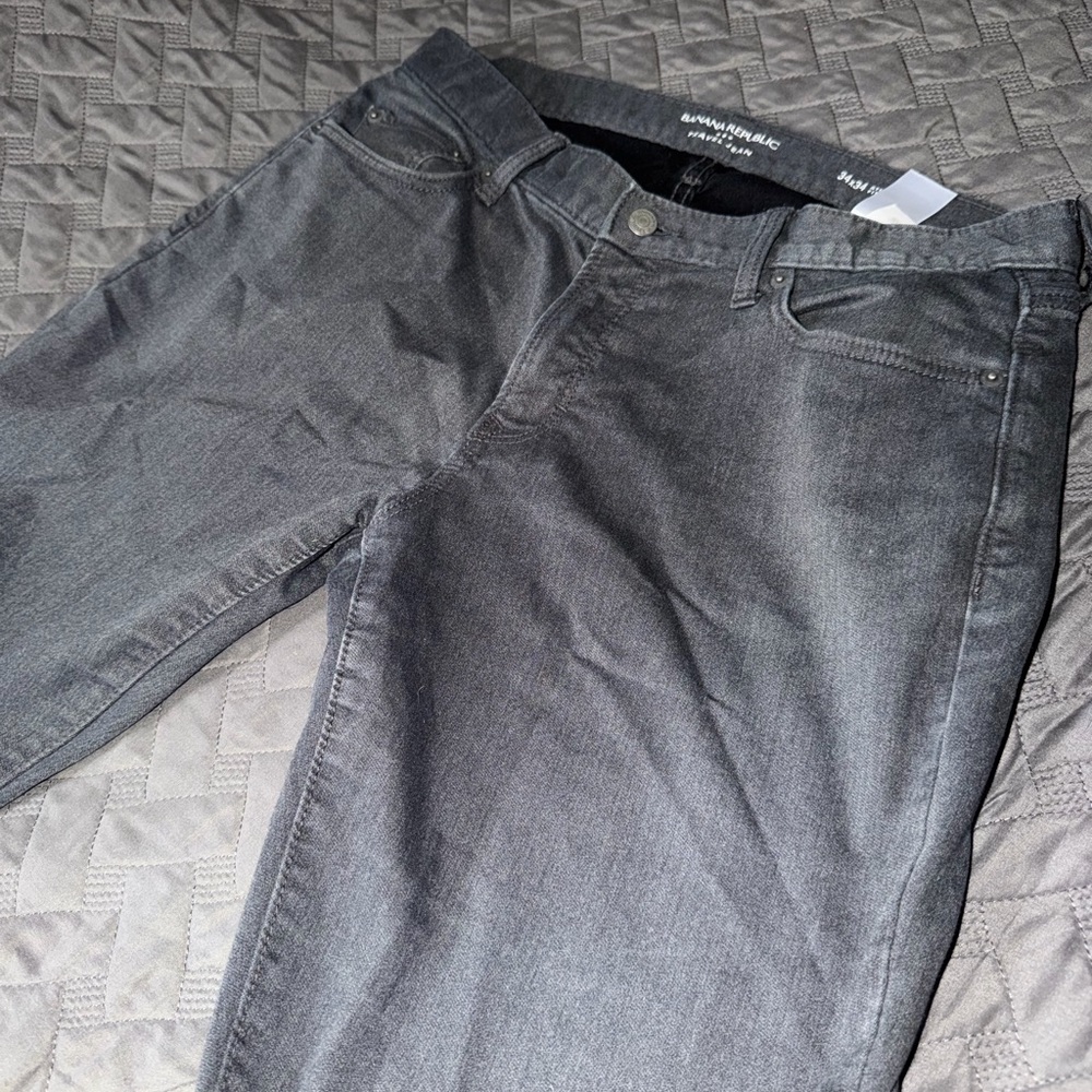 Banana Republic Men's Dark Gray Straight Jeans - Picture 2 of 6